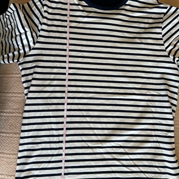 Mr. P. Dynamic long sleeve tee shirt. Size L. Vibrant white & navy blue stripe. - Picture 6 of 6